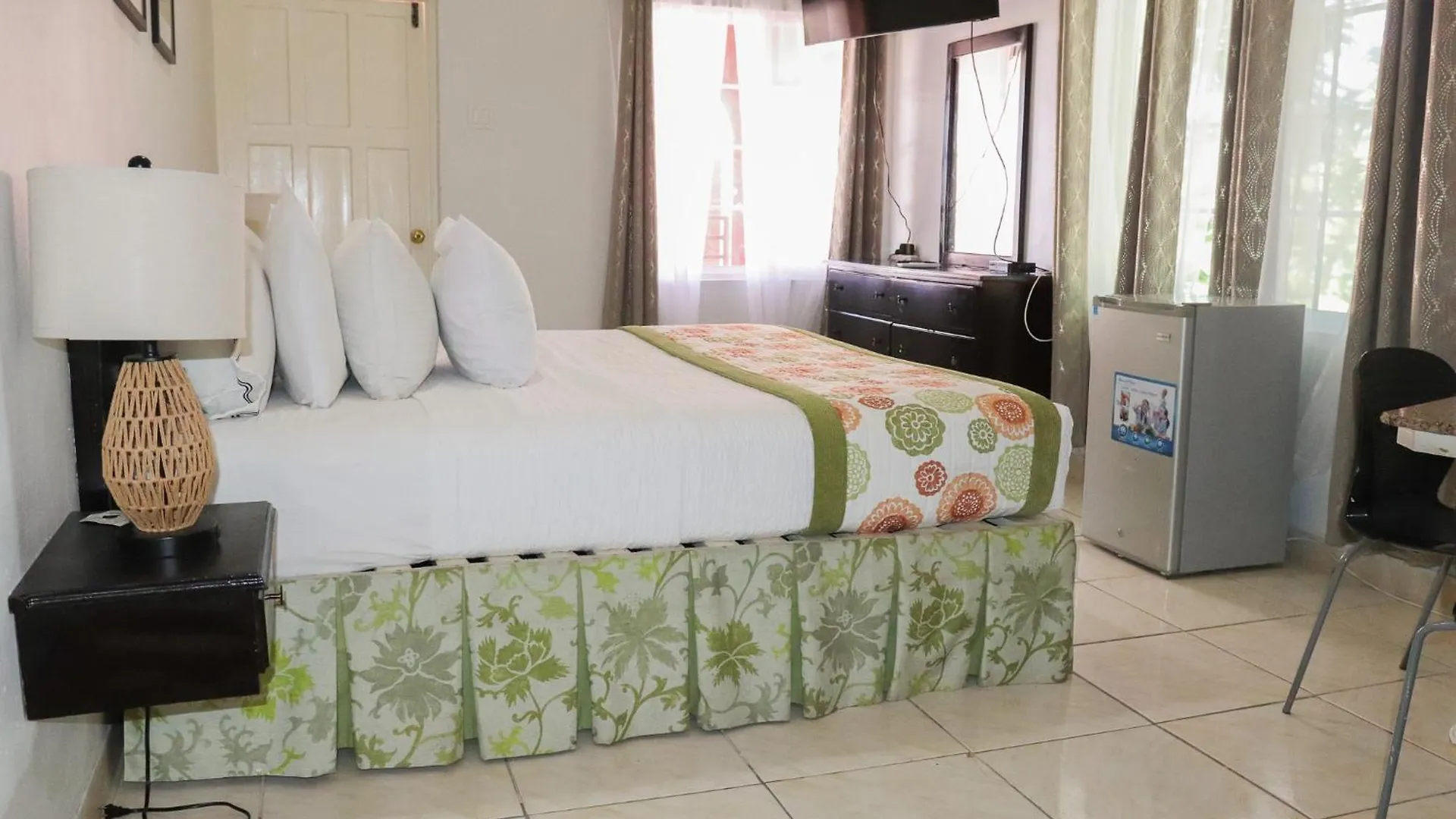 Paradise On The Rocks Hotel Negril Jamaika